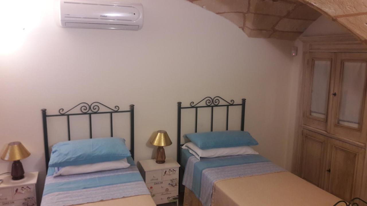 帕拉索美拉瓜酒店 Castiglione d'Otranto 外观 照片