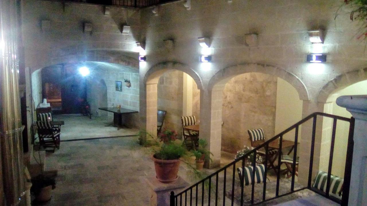 帕拉索美拉瓜酒店 Castiglione d'Otranto 外观 照片